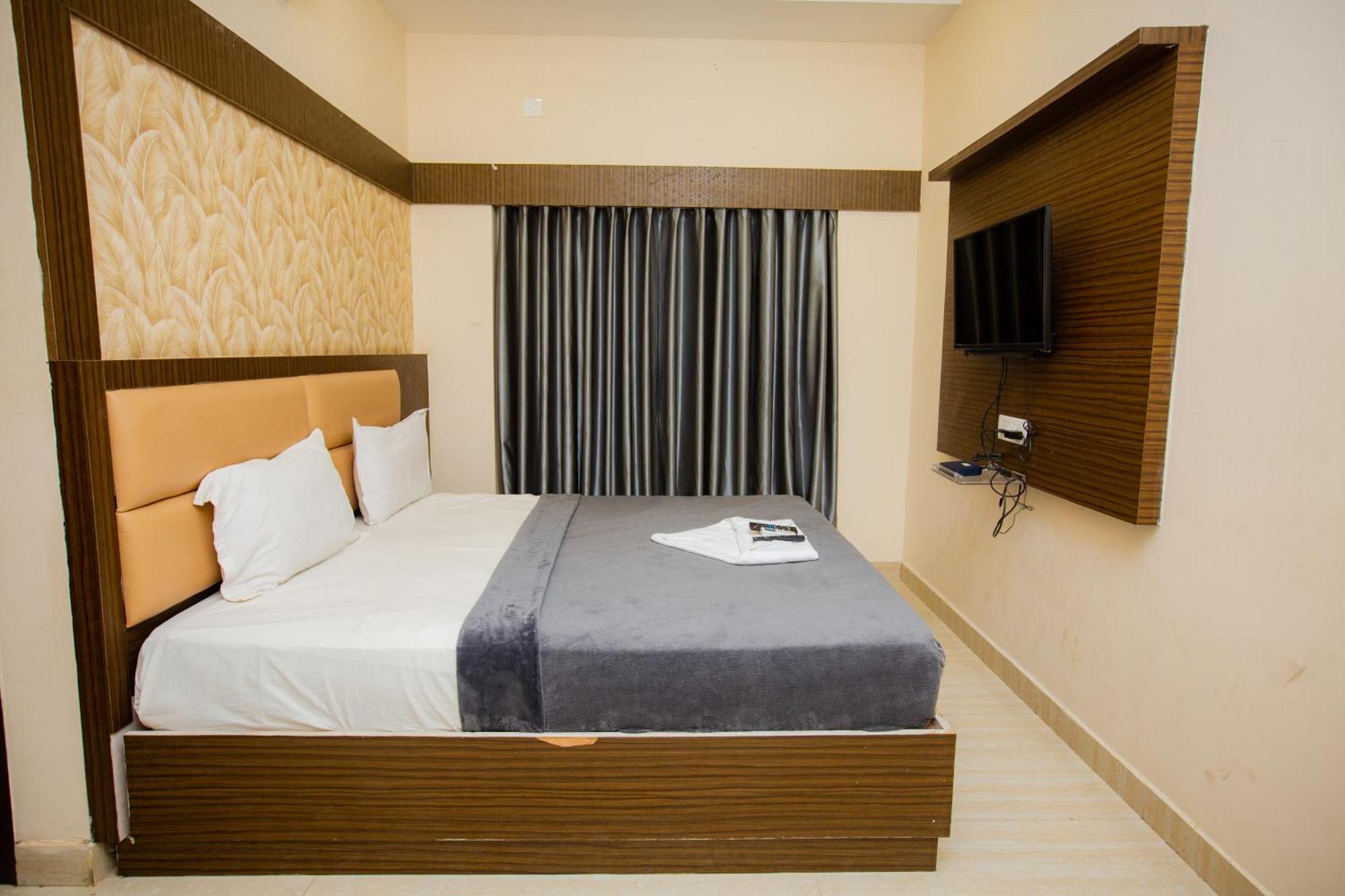 The Park Avenue Hotel - Business Class Hotel Near Central Railway Station Chennai Periyamet Exterior foto