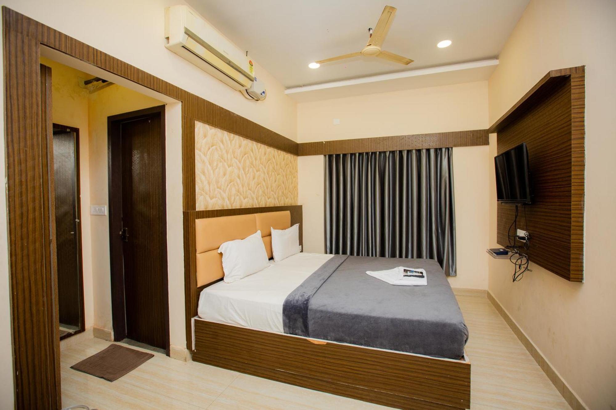 The Park Avenue Hotel - Business Class Hotel Near Central Railway Station Chennai Periyamet Exterior foto