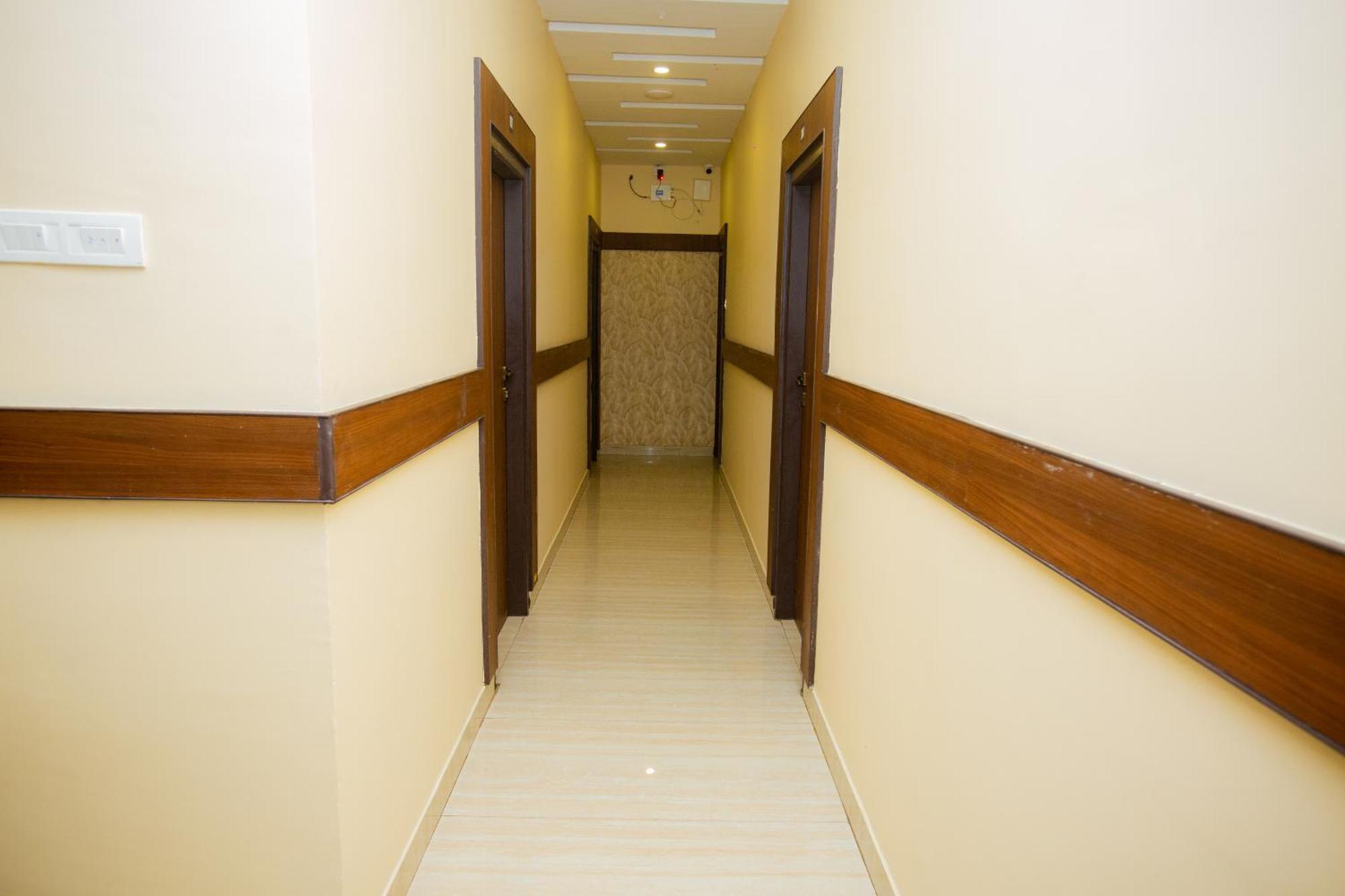 The Park Avenue Hotel - Business Class Hotel Near Central Railway Station Chennai Periyamet Exterior foto