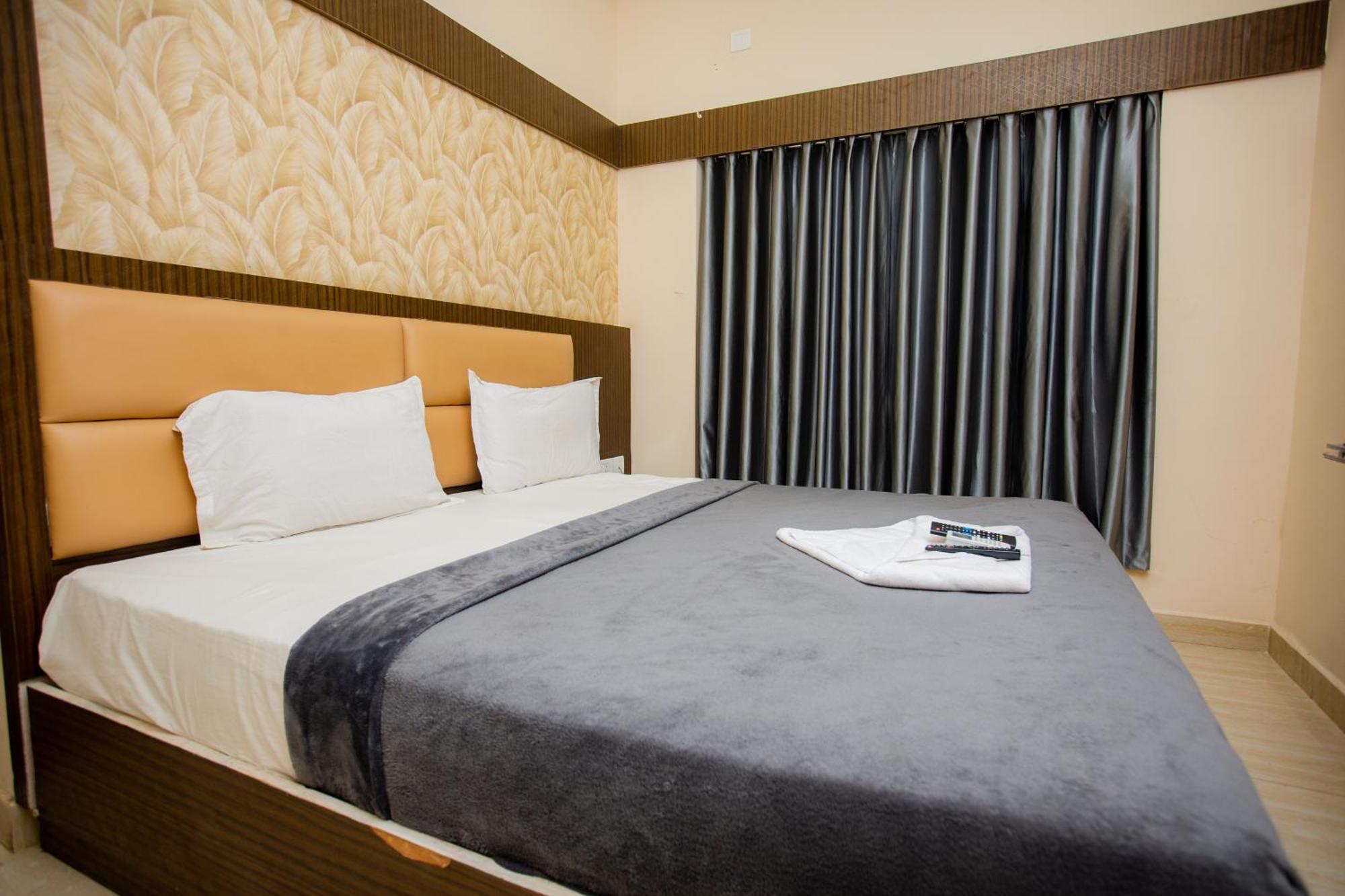 The Park Avenue Hotel - Business Class Hotel Near Central Railway Station Chennai Periyamet Exterior foto