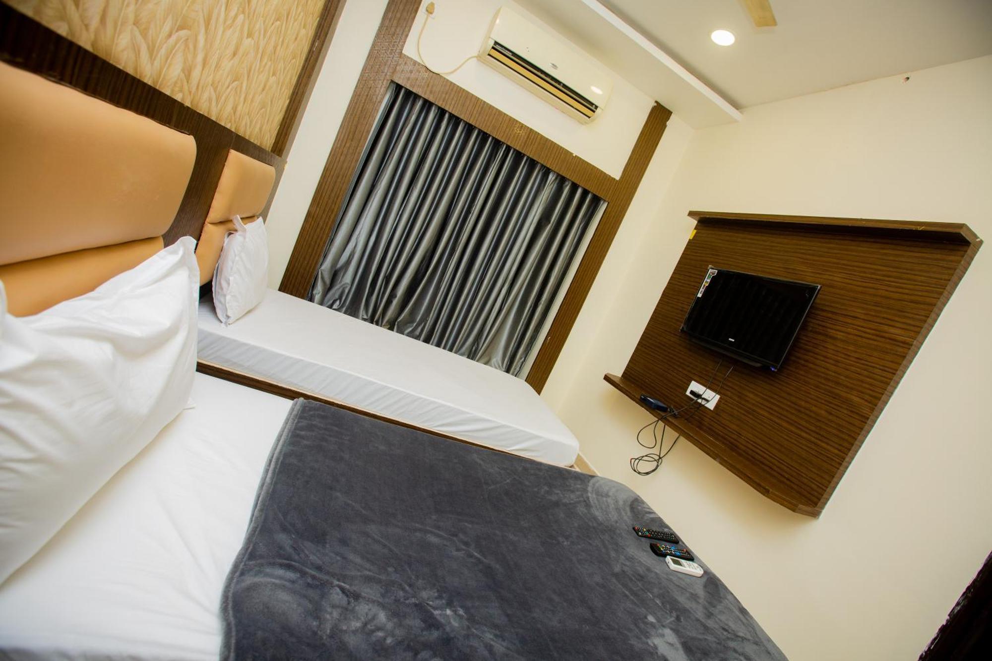The Park Avenue Hotel - Business Class Hotel Near Central Railway Station Chennai Periyamet Exterior foto
